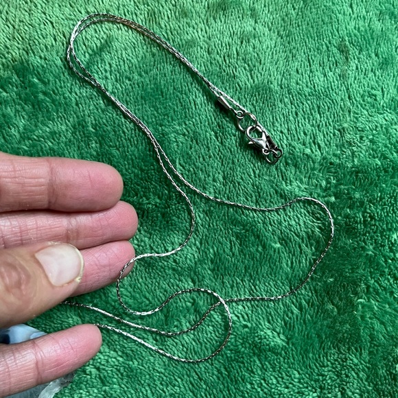 Agate Quartz Necklace - Picture 2 of 5